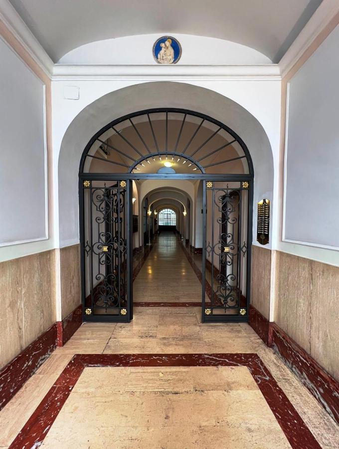 רומא Dolce Vita Guest House מראה חיצוני תמונה